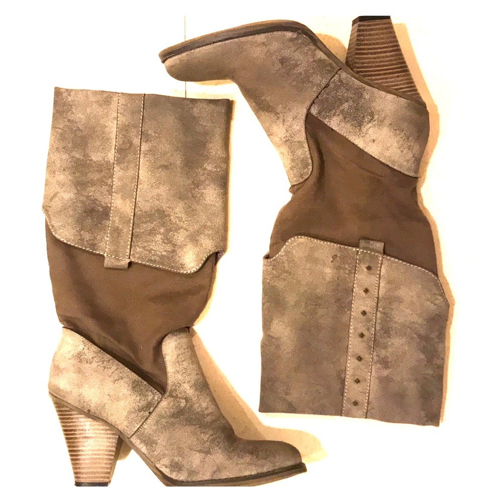 Brown/Beige Boots